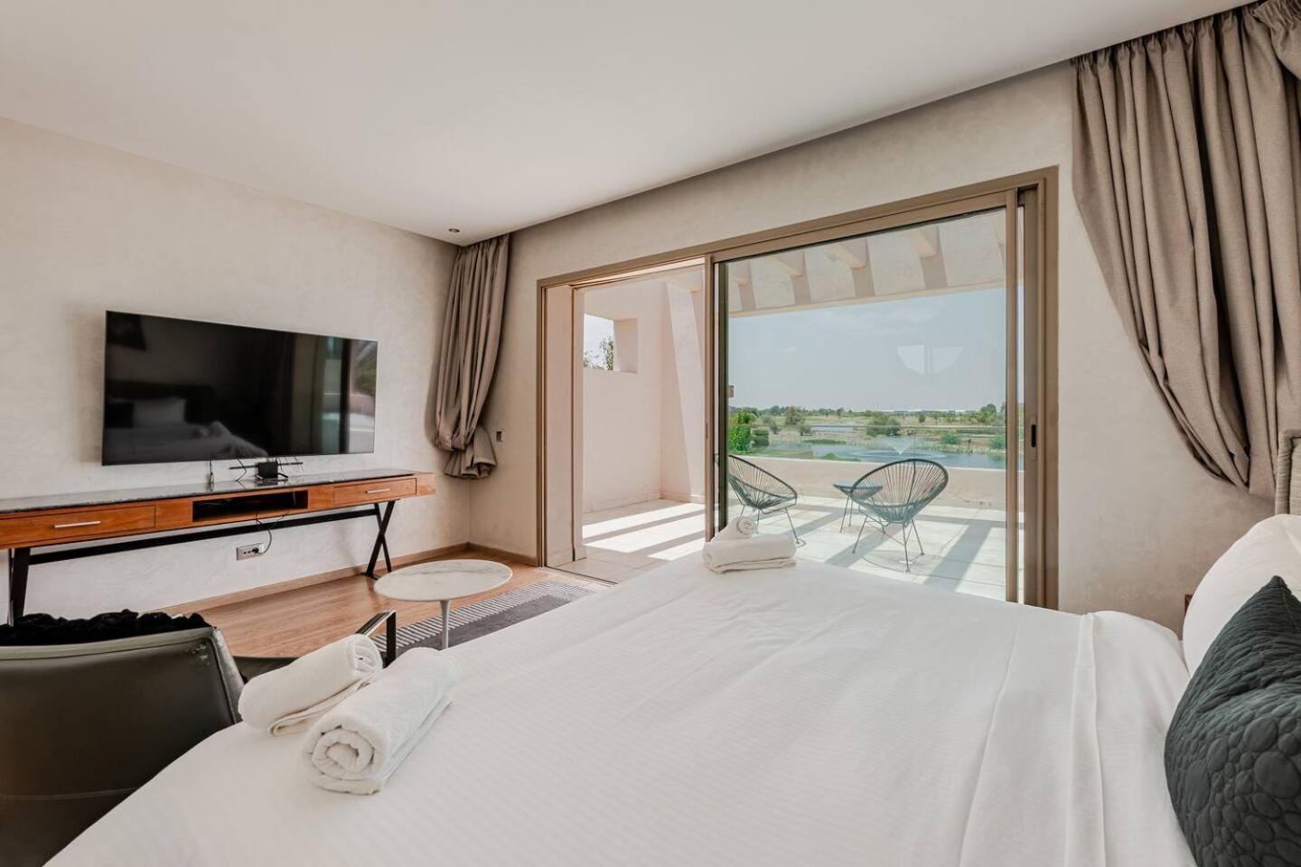 Escape To Luxury: 4 Bedroom On Golf Course Villa Marrakesch