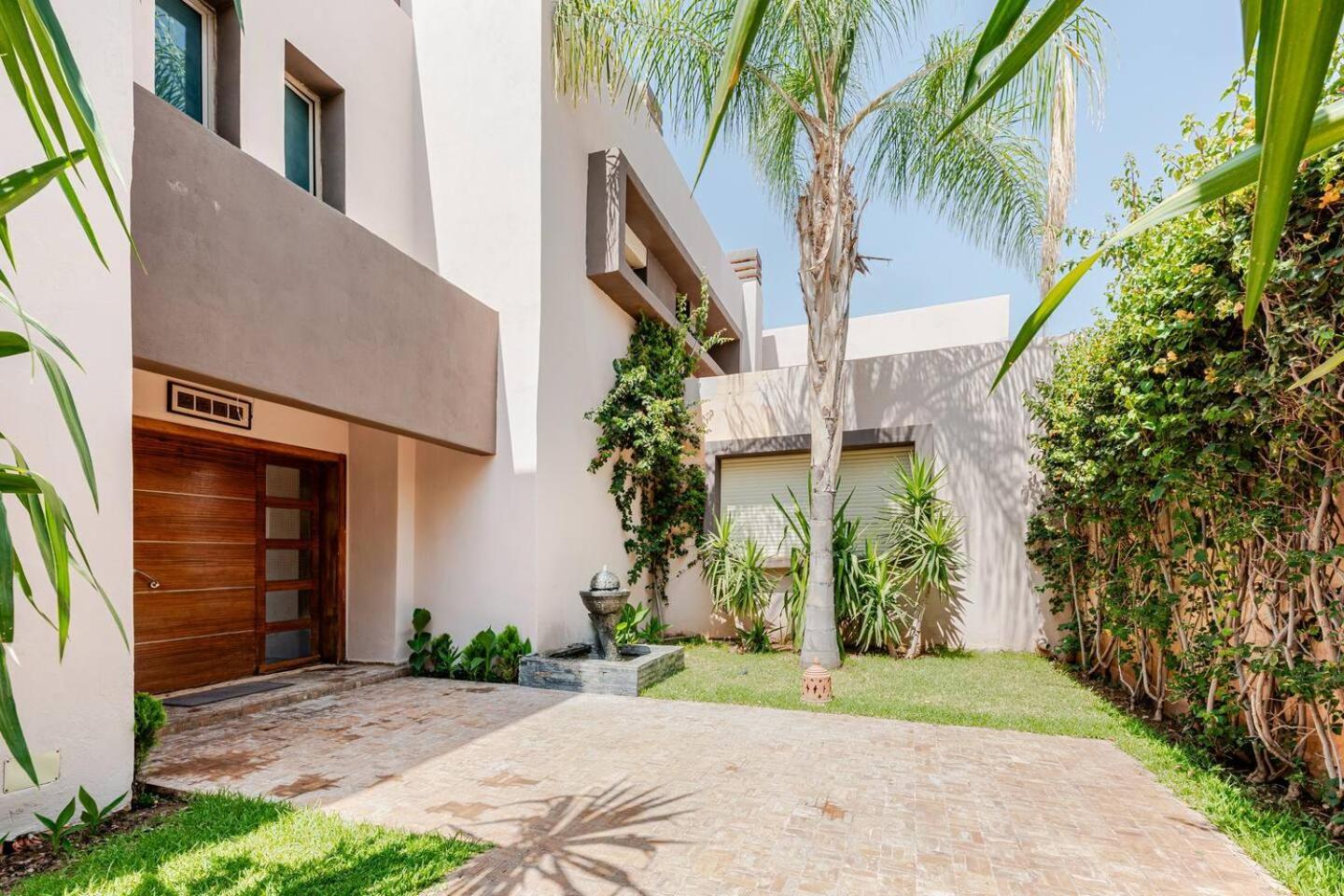 Escape To Luxury: 4 Bedroom On Golf Course Marrakesch
