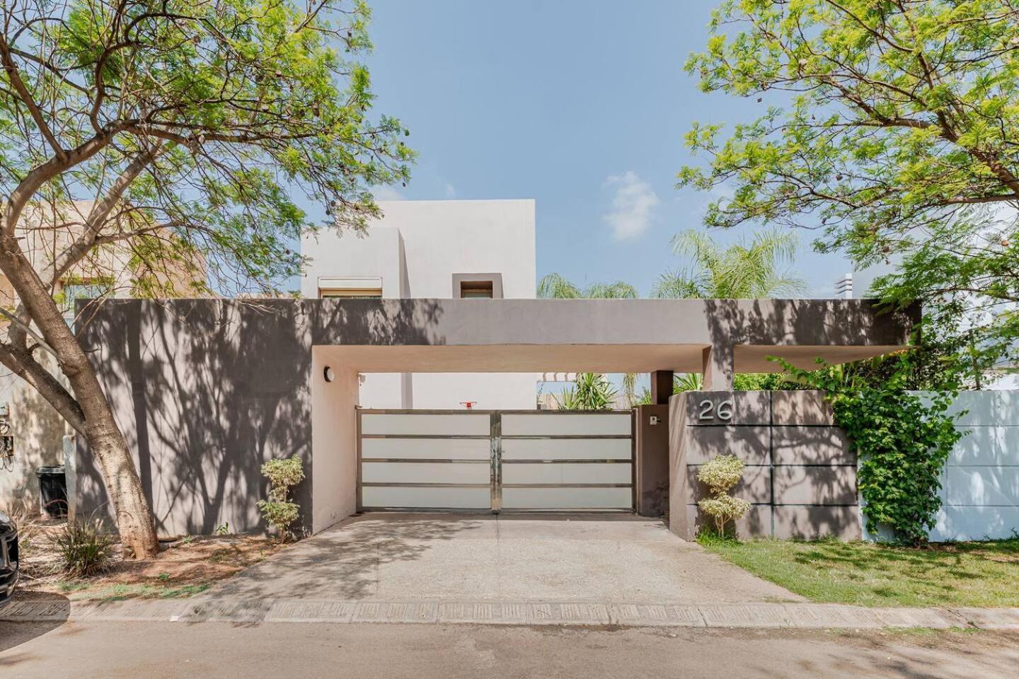 Escape To Luxury: 4 Bedroom On Golf Course * Marraquexe